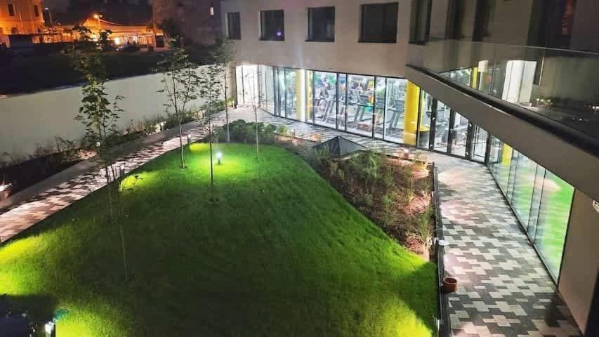 A101 - Liberty Bridge Projection Home With Free Parking Budapest Exteriör bild