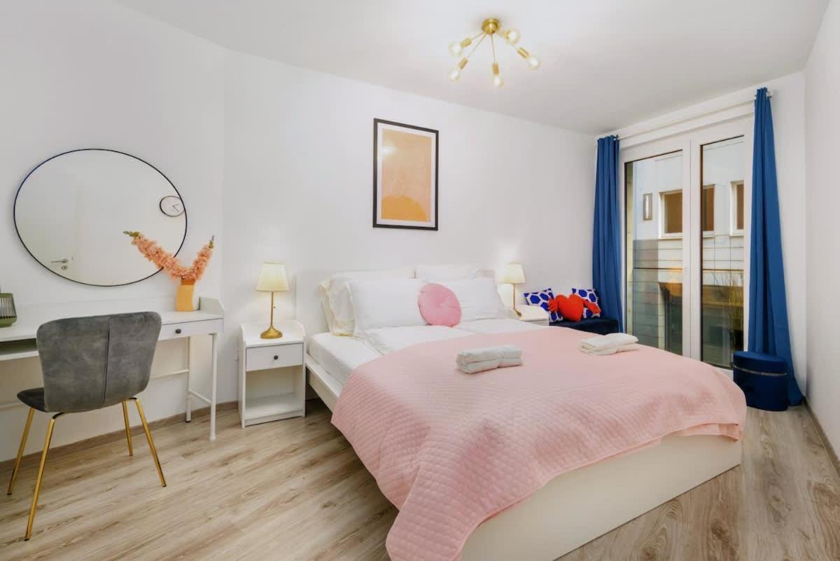 A101 - Liberty Bridge Projection Home With Free Parking Budapest Exteriör bild