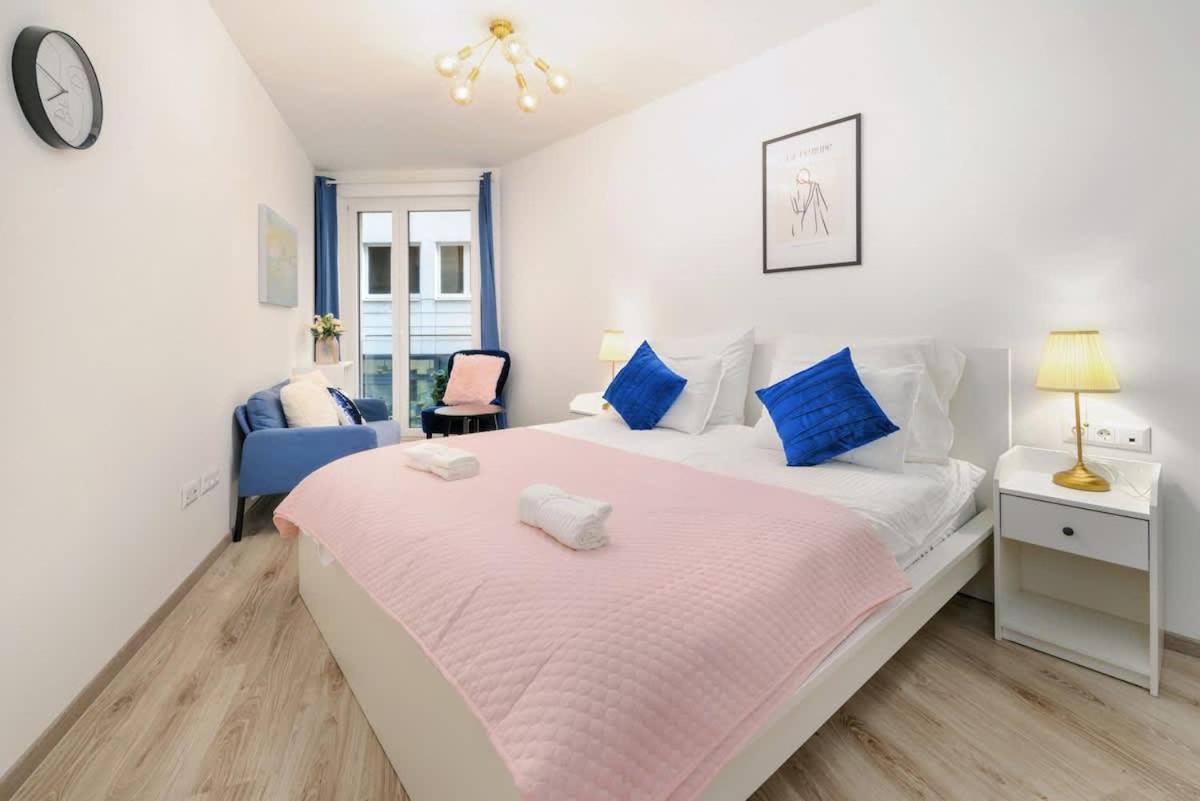 A101 - Liberty Bridge Projection Home With Free Parking Budapest Exteriör bild